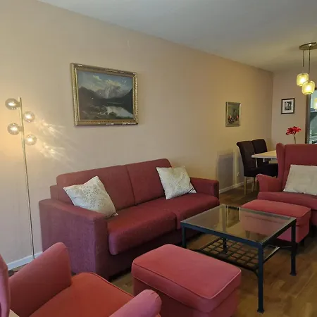 Colibri Apartment *